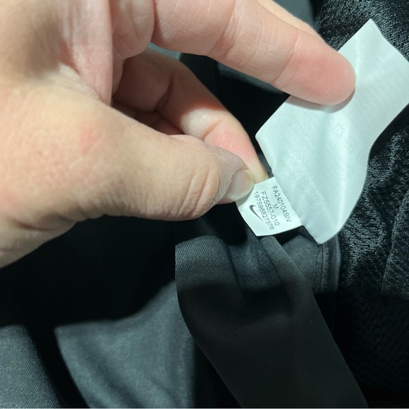 $60 Nike sportswear Girls Oversized Lightweight Black Jacket Size Medium FZ5557 - Picture 8 of 9